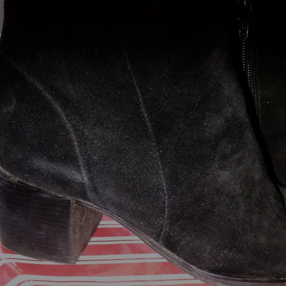 White Mountain "Diamond" Booties - Picture 4 of 8